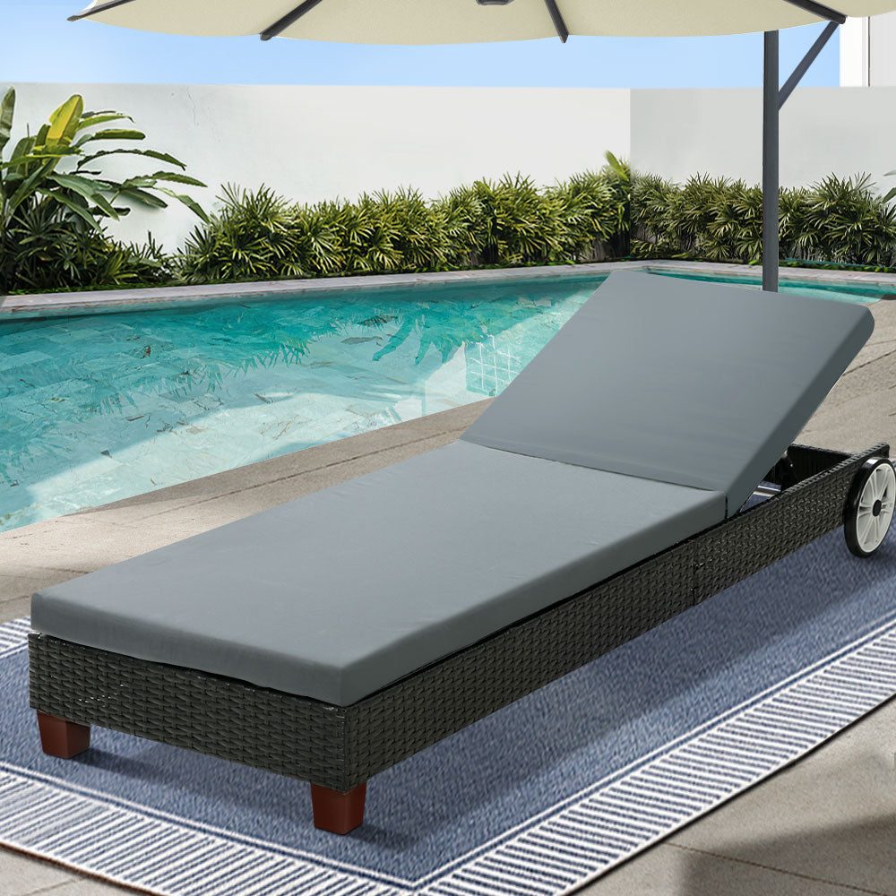 Sun Lounge Wicker Lounger Day Bed Wheel Patio Outdoor Furniture Black
